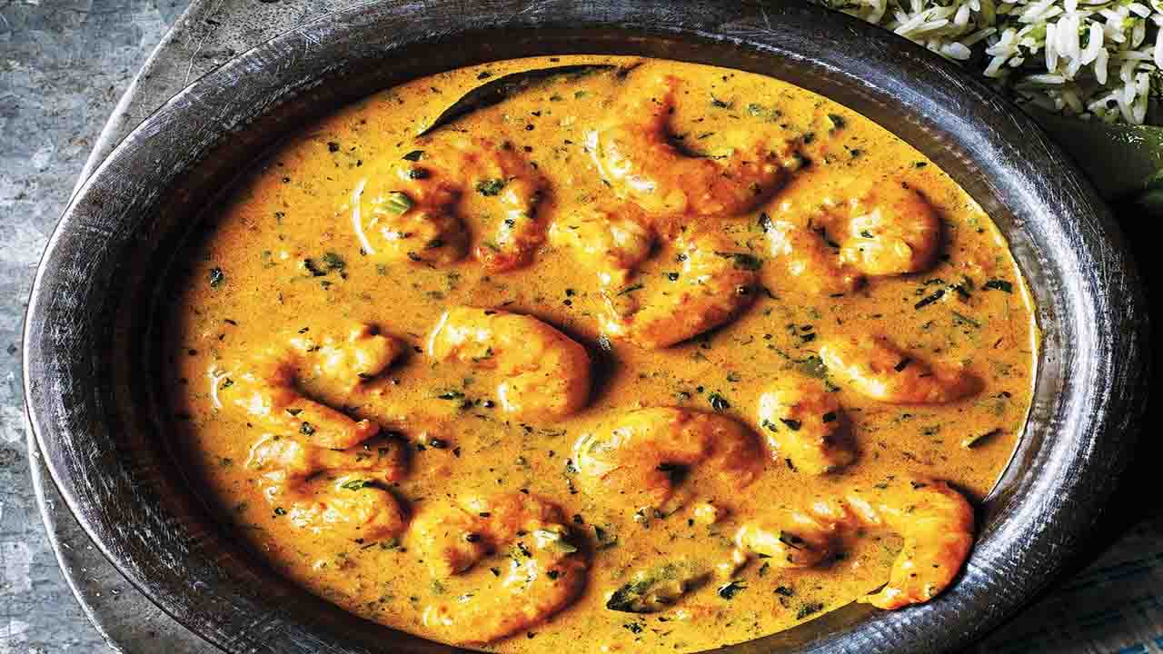 উৎসবে তৈরি করুন চিংড়ি কোর্মা