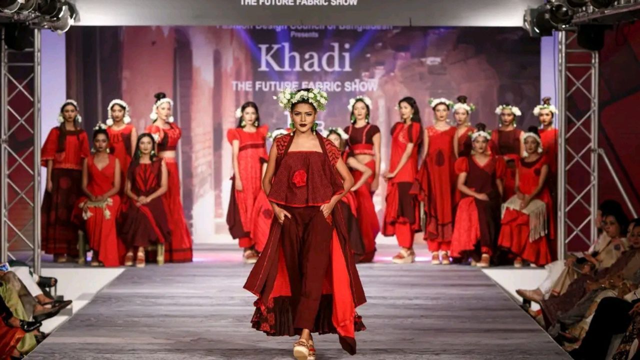 নব্য রূপে খাদির আবির্ভাব