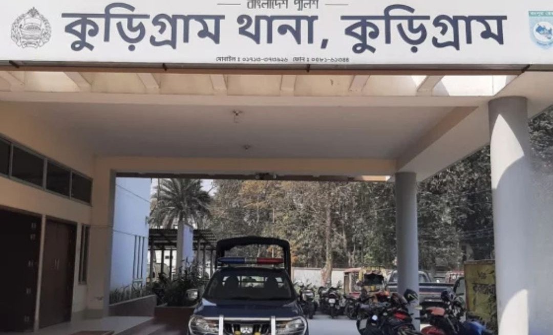 কুড়িগ্রামে ট্রাক্টর চাপায় প্রাণ গেল দুই বোনের, পালিয়েছে চালক
