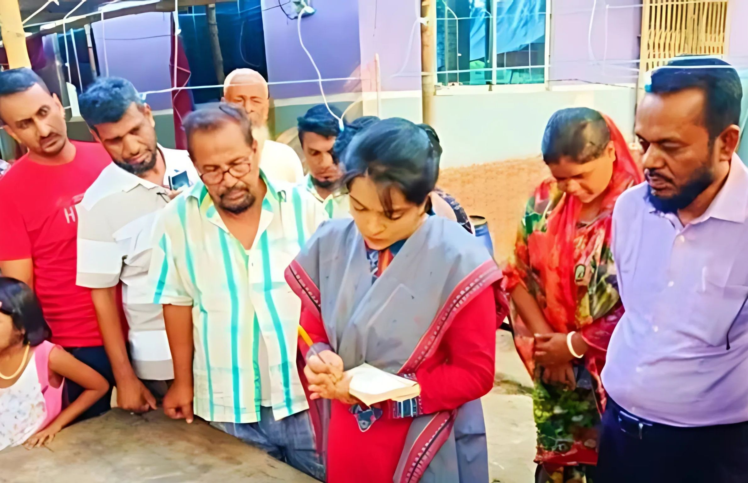 আগৈলঝাড়ায় বাল্যবিবাহের অপরাধে মেয়ের বাবাকে জরিমানা